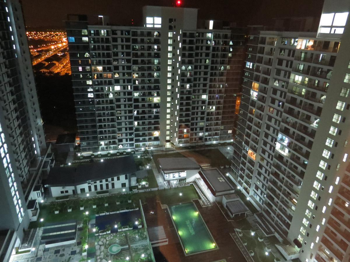 The Garden By J&g Apartment *